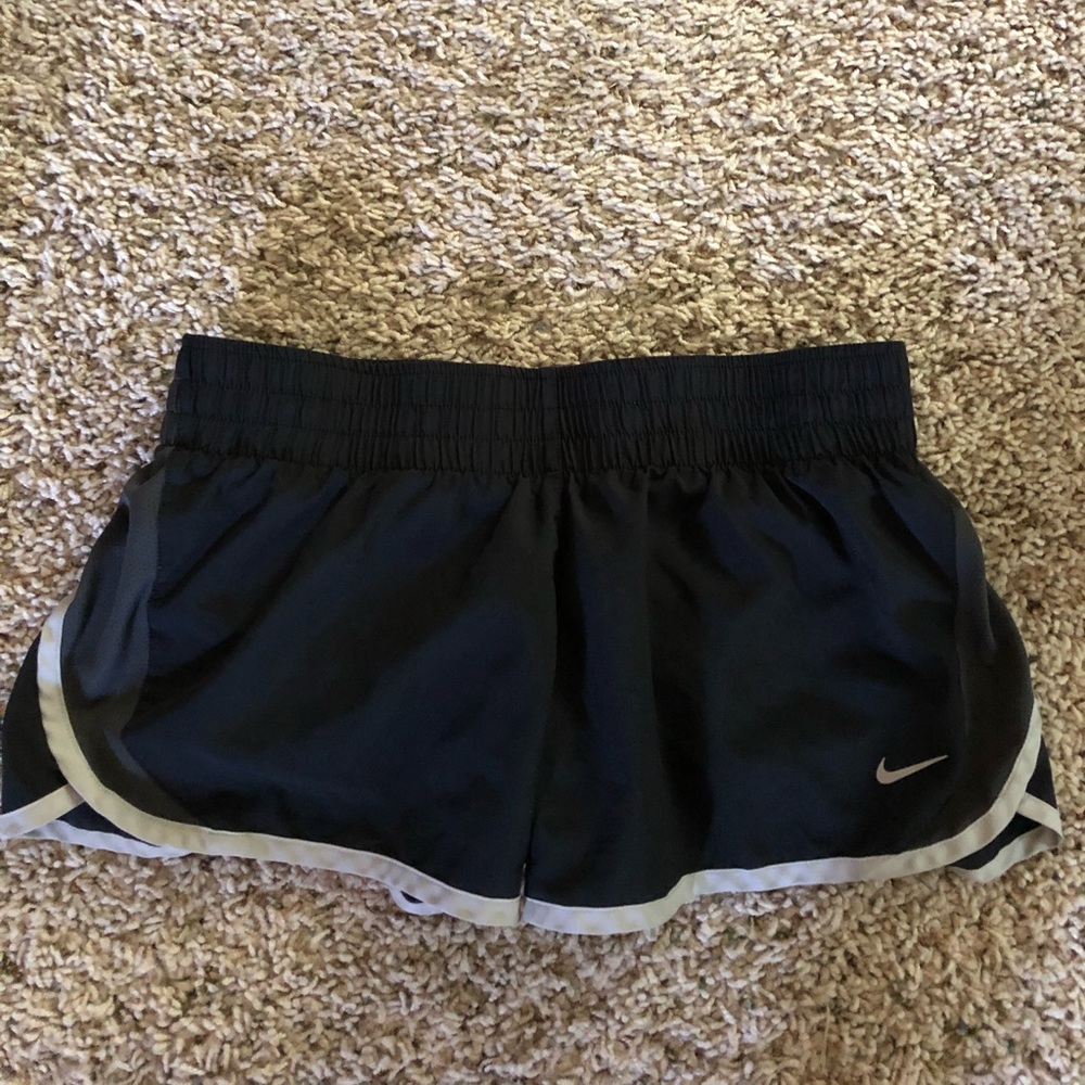Nike running shorts size medium